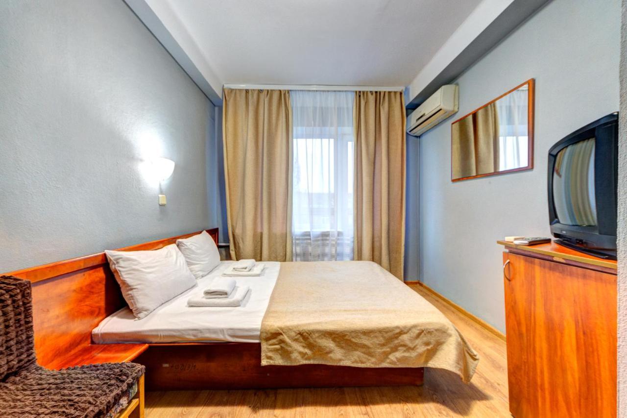 Hotel 7F Kiew Exterior foto